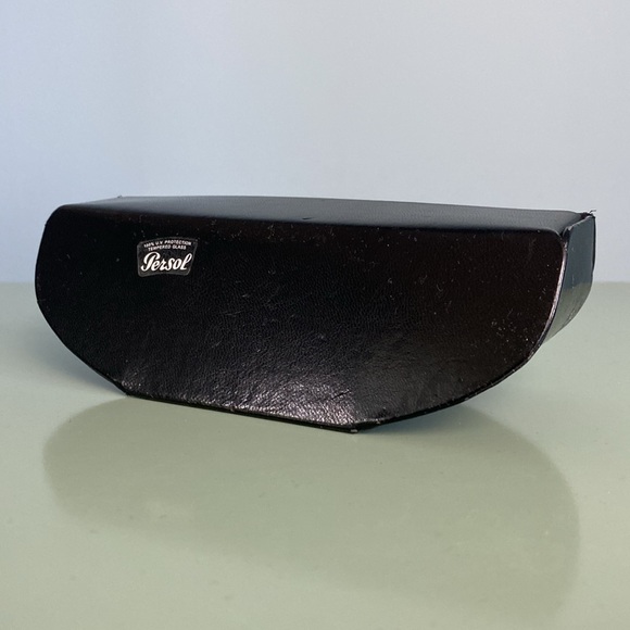 Persol / Men’s Sunglasses / Miele with Blue Lenses - Picture 9 of 12